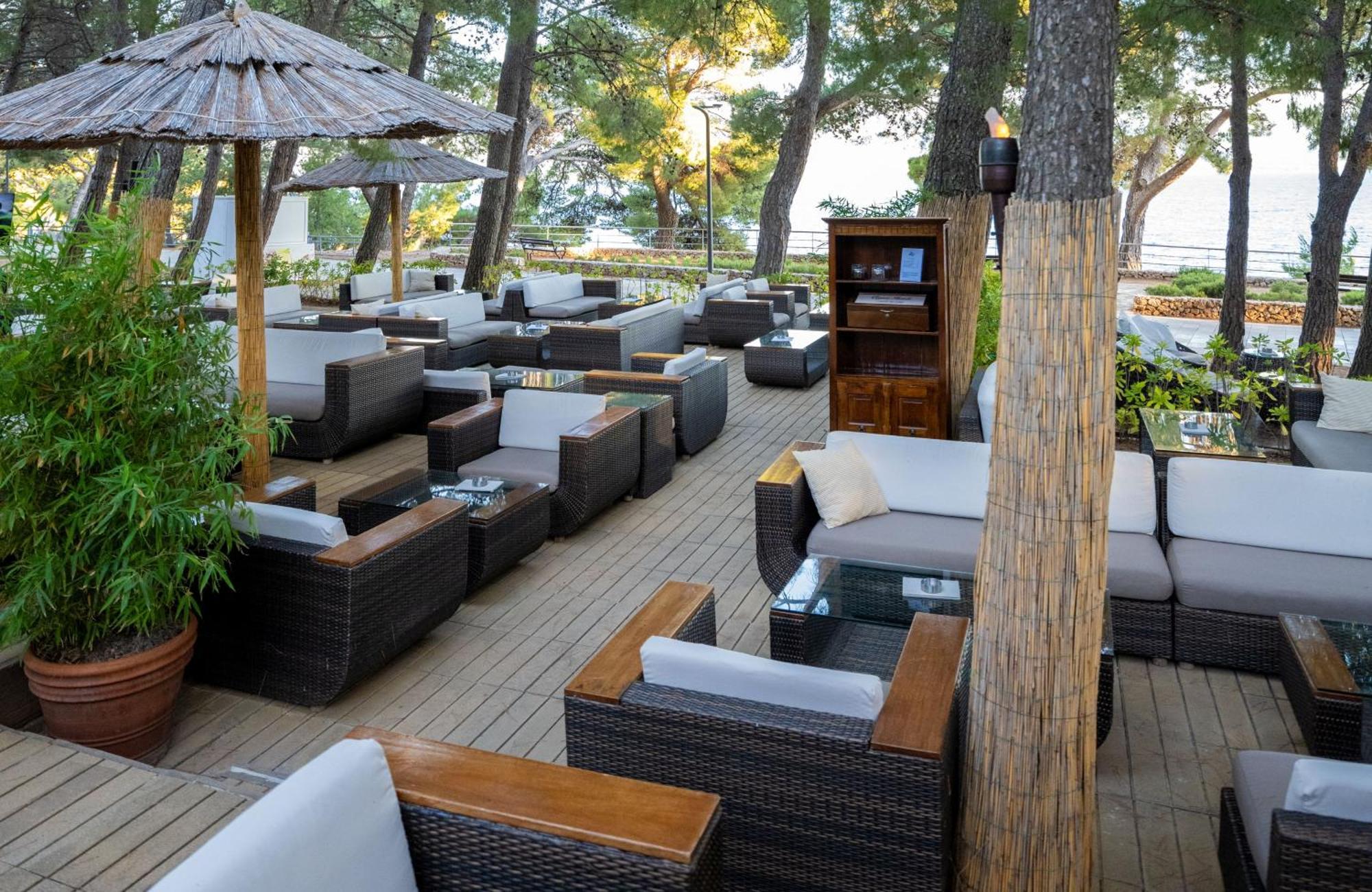 Bluesun Hotel Borak Bol Esterno foto