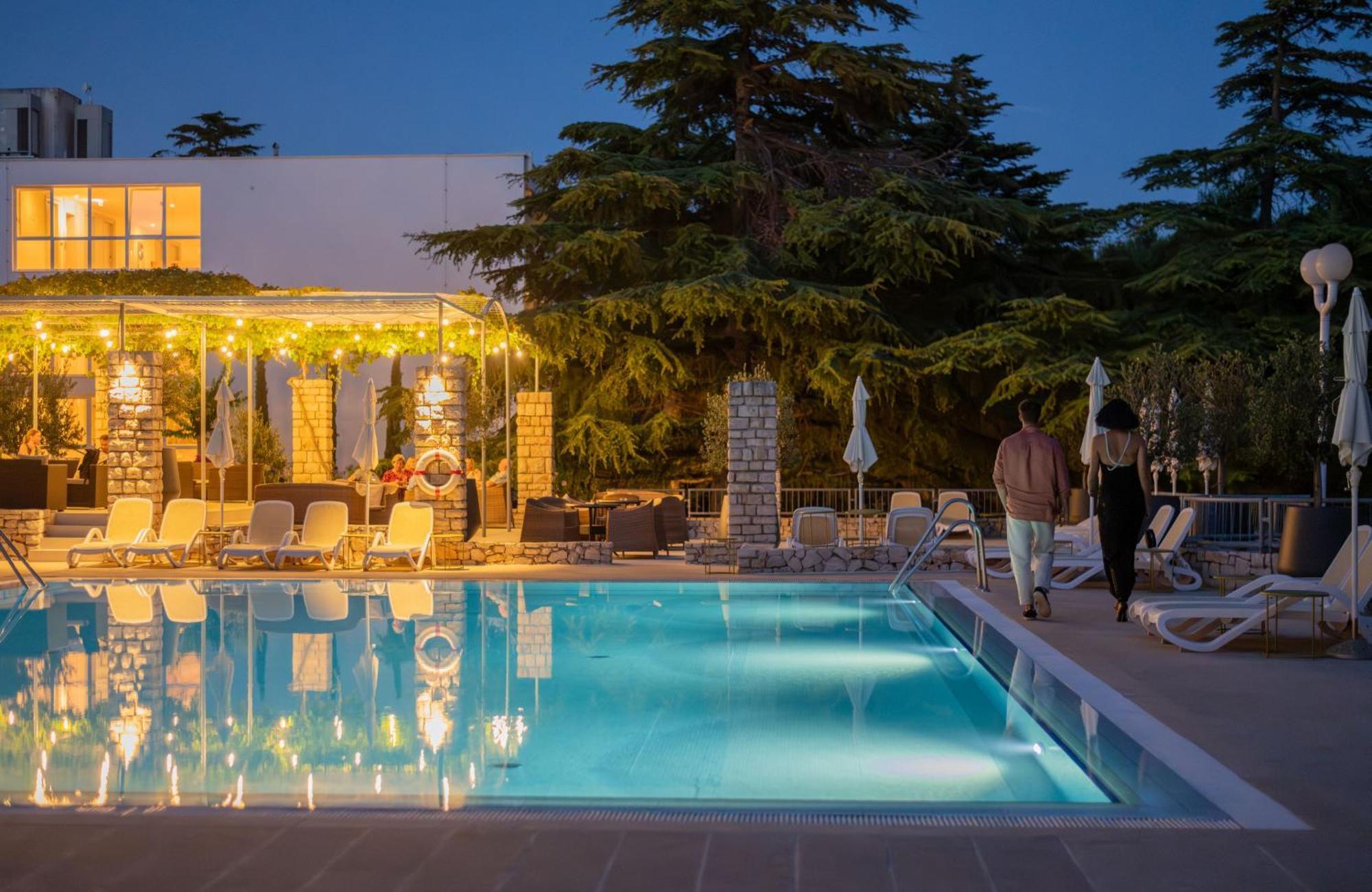 Bluesun Hotel Borak Bol Esterno foto
